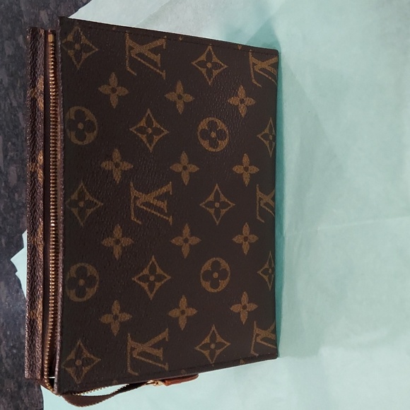 Louis Vuitton Discontinued Monogram Toiletry Pouch 15 Poche Toilette - Picture 2 of 13